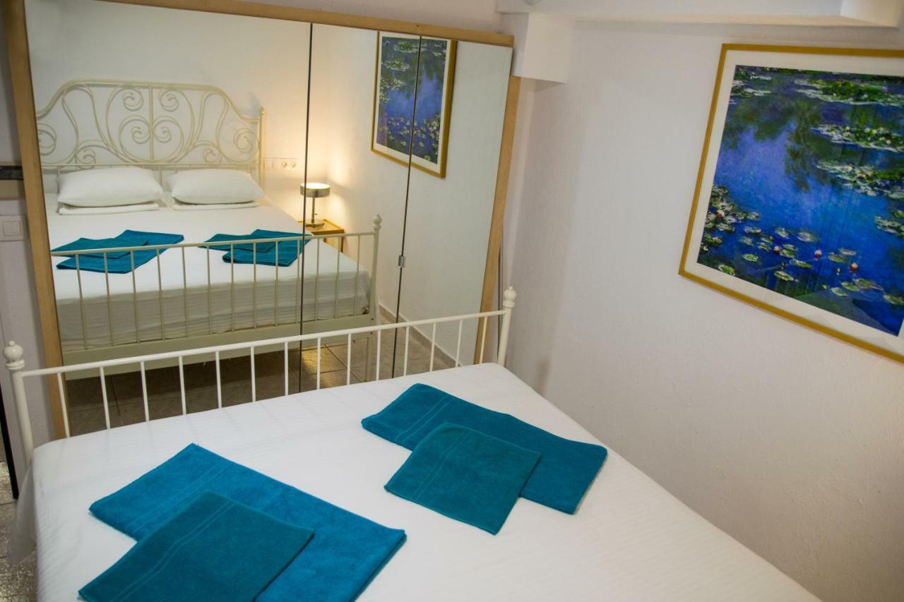 Alexger Beach Front Deluxe House นิกิติ ภายนอก รูปภาพ